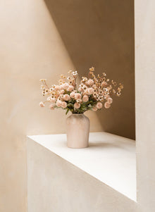 Wachsblumen-Arrangement - Creme