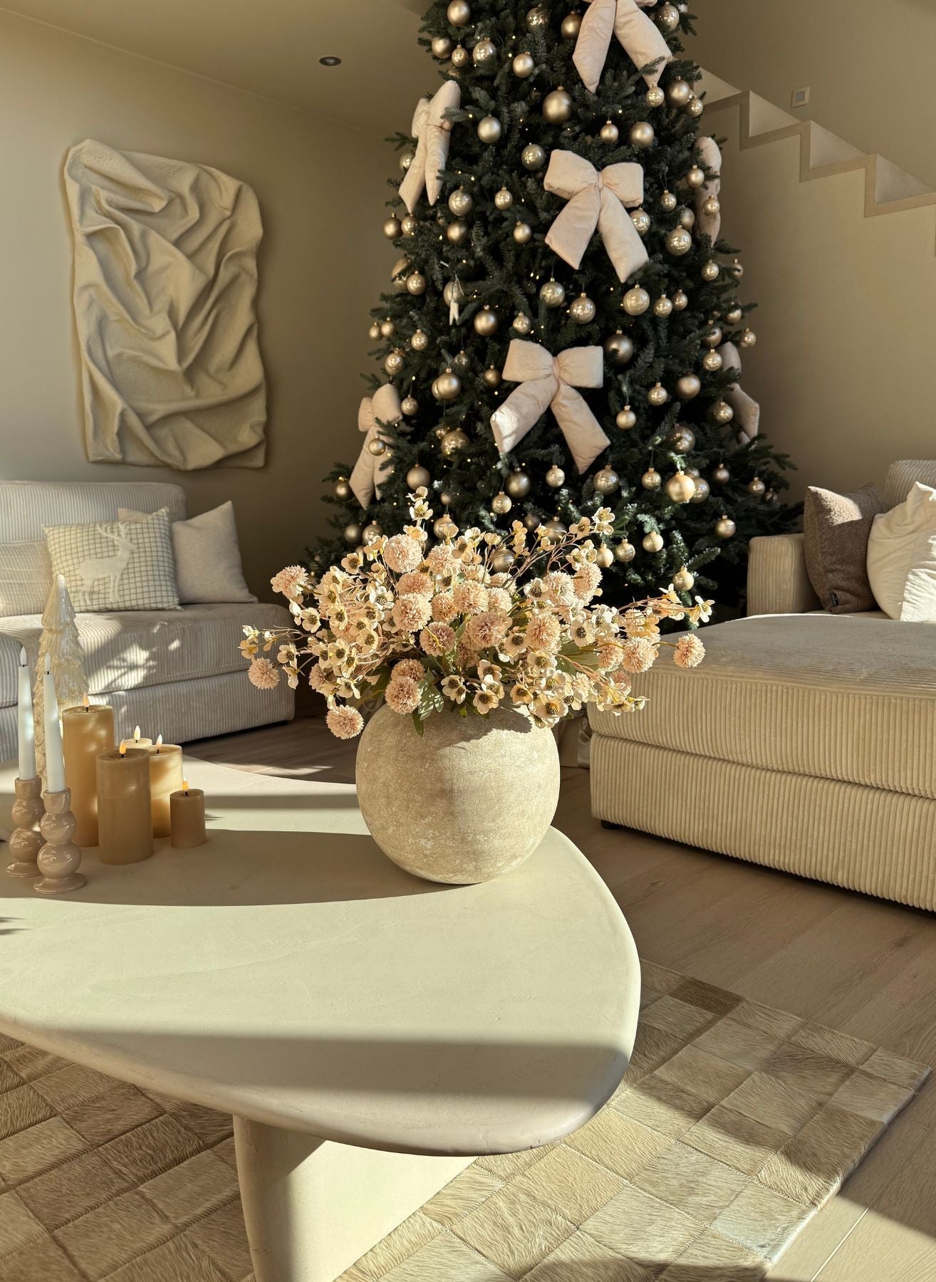 Wachsblumen-Arrangement - Creme